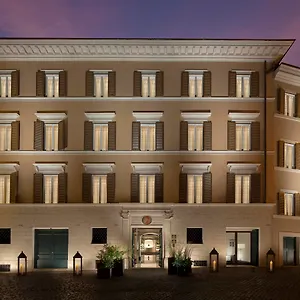 Palazzo Scanderbeg Apartahotel